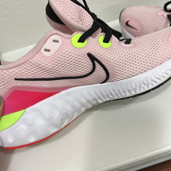 Nike Renew Run 'Pink Foam' 2021 release - Picture 6 of 8